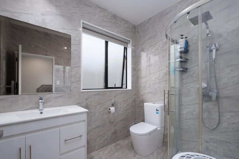 Photo of property in 15 Huahua Crescent, Papakura, 2110