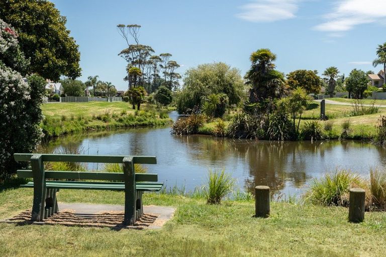 Photo of property in 50 Seychelles Drive, Papamoa Beach, Papamoa, 3118