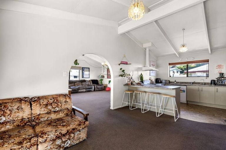 Photo of property in 21 James Cook Drive, Welcome Bay, Tauranga, 3112