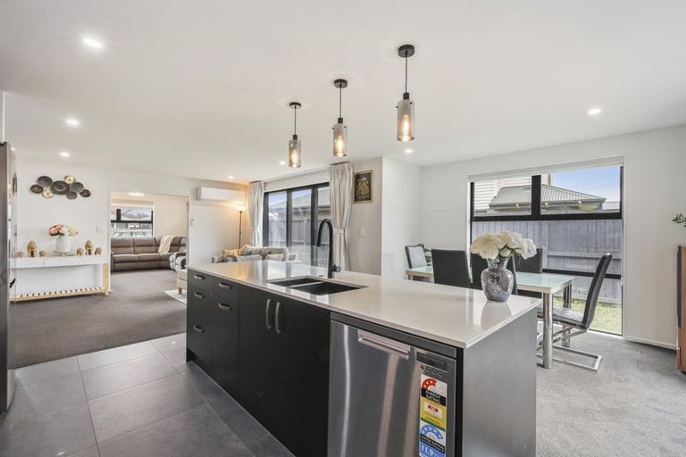 Photo of property in 11 Clonbunny Close, Rolleston, 7614