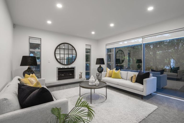 Photo of property in 10a Waterloo Road, Milford, Auckland, 0620