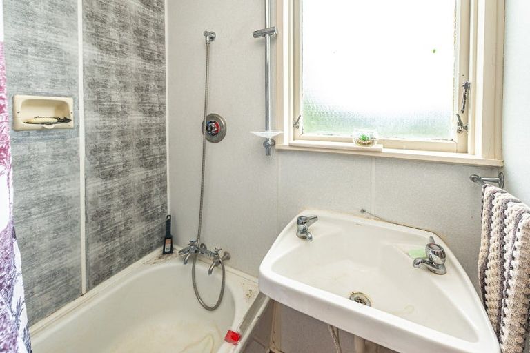 Photo of property in 34 Ruapehu Street, Castlecliff, Whanganui, 4501