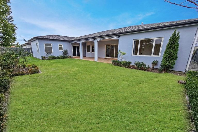 Photo of property in 16 Palliser Place, Poraiti, Napier, 4112