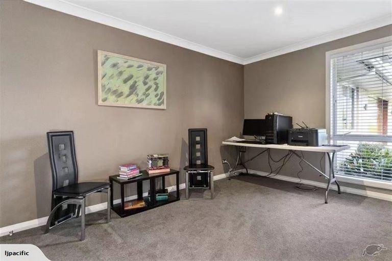 Photo of property in 2 Hansard Place, Bethlehem, Tauranga, 3110