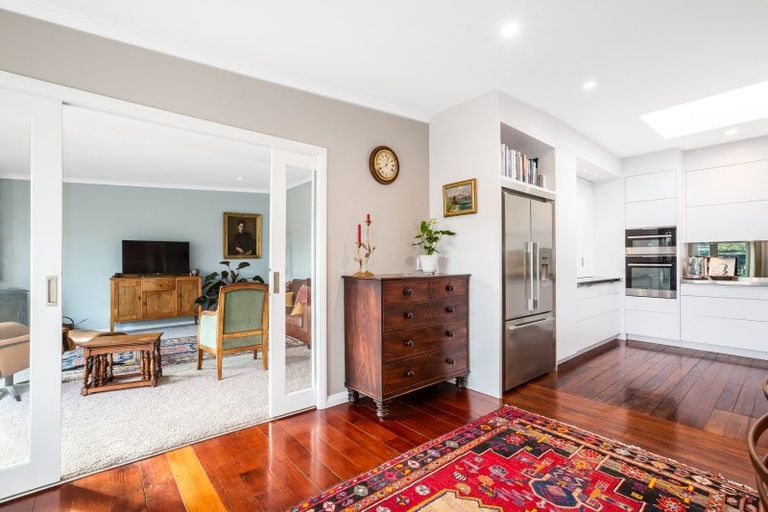 Photo of property in 38 Oroua Street, Eastbourne, Lower Hutt, 5013