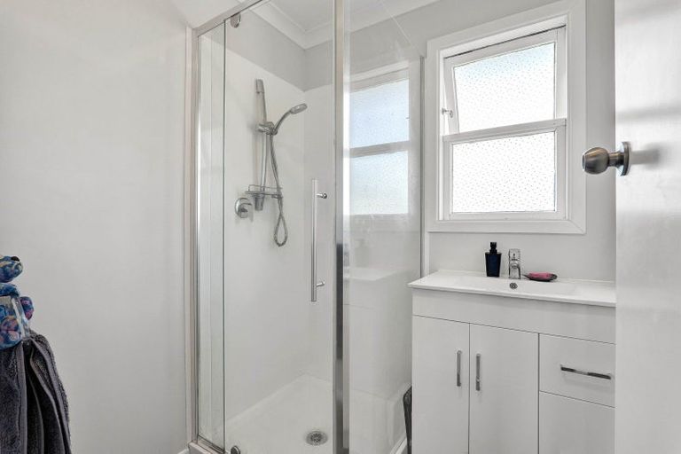 Photo of property in 3a Regan Street, Stratford, 4332