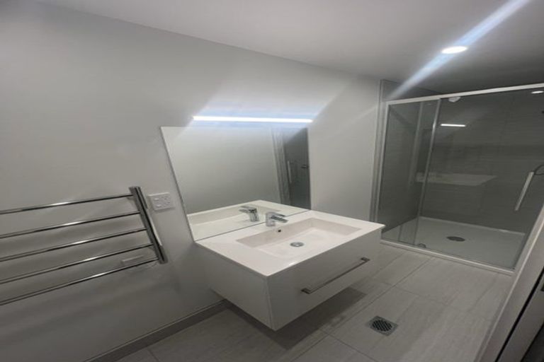 Photo of property in 14 Te Puketoka Lane, Mangere, 2022