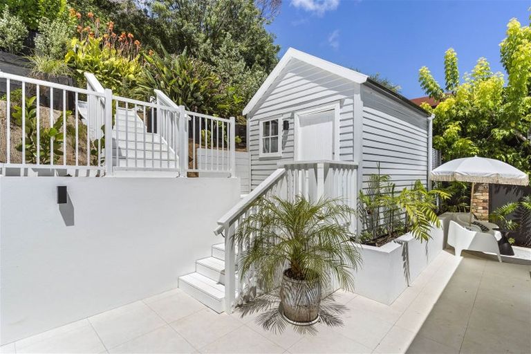 Photo of property in 3/92 Victoria Road, Devonport, Auckland, 0624