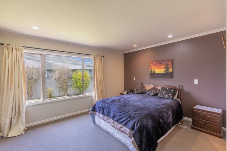 Photo of property in 86 Belgrove Drive, Waipukurau, 4200