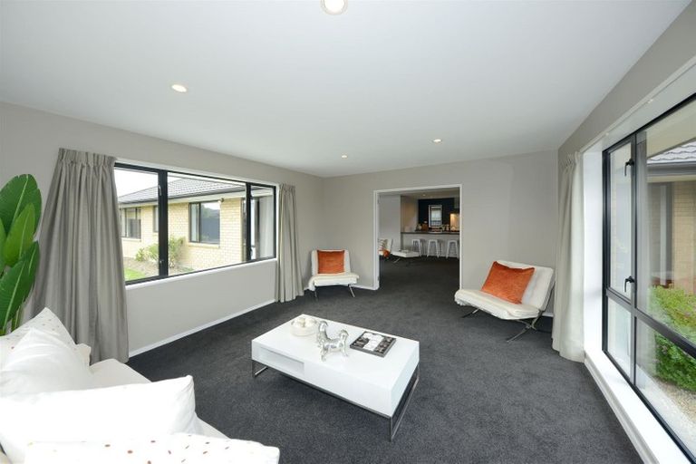 Photo of property in 12 Pukeko Place, Rangiora, 7400