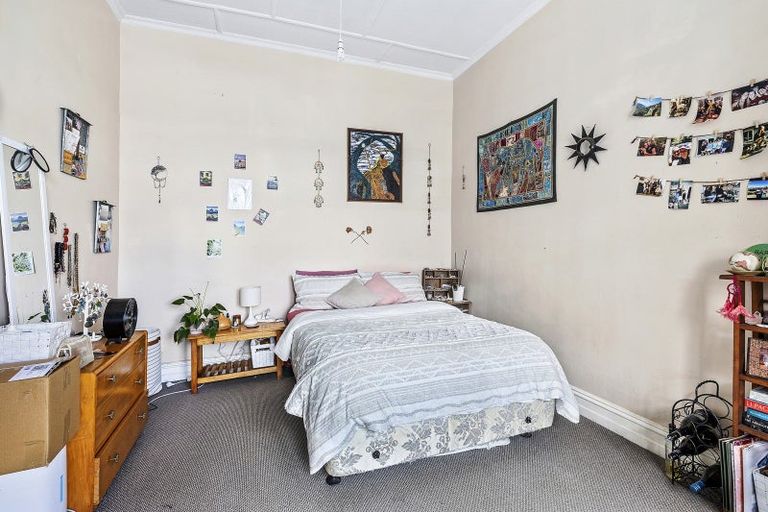 Photo of property in 10 Green Street, Newtown, Wellington, 6021