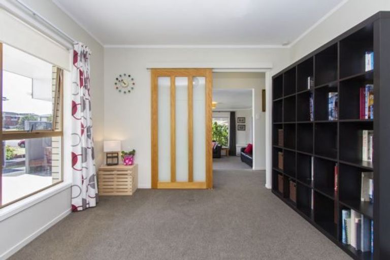 Photo of property in 41 Walworth Avenue, Pakuranga Heights, Auckland, 2010