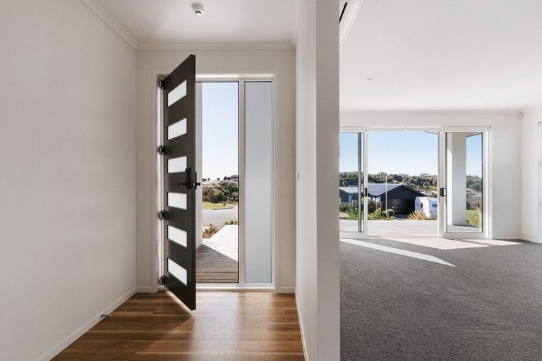 Photo of property in 58 Ridge Drive, Omokoroa, 3114