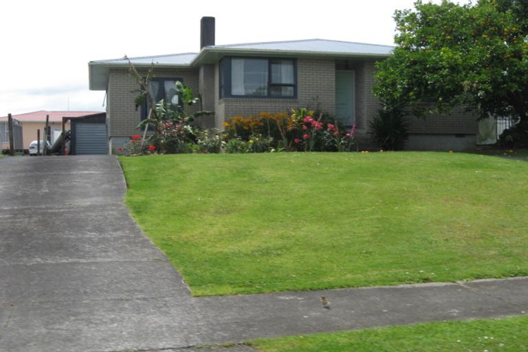 Photo of property in 19 Tranent Road, Mangere, Auckland, 2022
