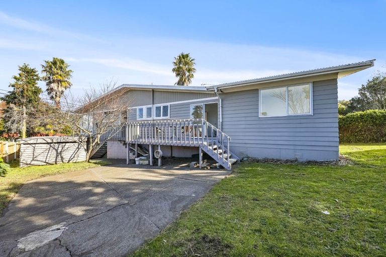 Photo of property in 10 La Trobe Street, Pakuranga Heights, Auckland, 2010