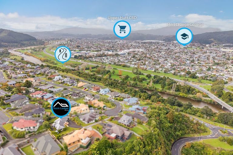 Photo of property in 34 Birkinshaw Grove, Riverstone Terraces, Upper Hutt, 5018