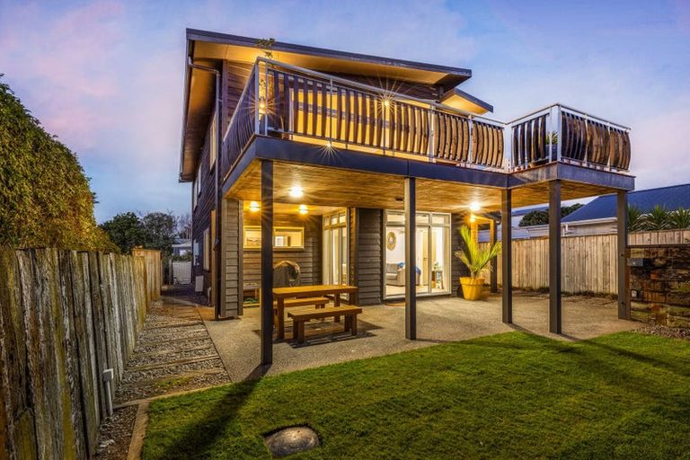 Photo of property in 20b Wharemauku Road, Raumati Beach, Paraparaumu, 5032