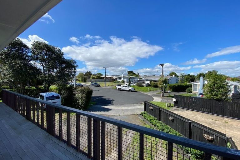Photo of property in 9a Dennis Road, Papatoetoe, Auckland, 2025