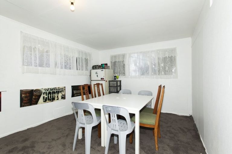 Photo of property in 306 Don Buck Road, Massey, Auckland, 0614