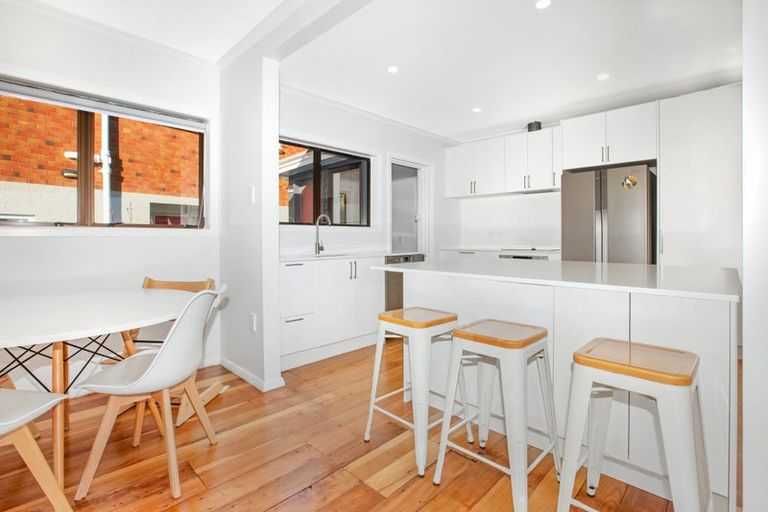 Photo of property in 47 Kiriwai Road, Paremata, Porirua, 5024