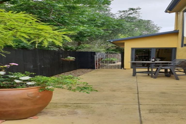 Photo of property in 10 Rays Way, Tuakau, 2121