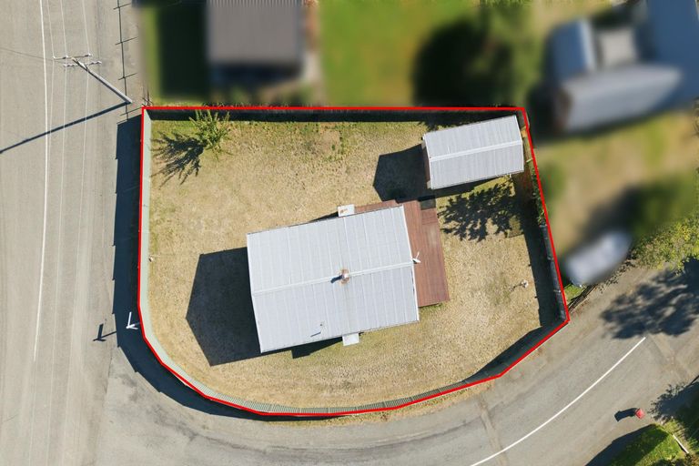 Photo of property in 11 Waitaki Drive East, Otematata, 9412
