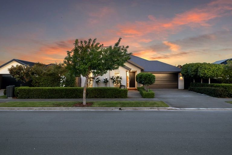 Photo of property in 84 Metehau Street, Marshland, Christchurch, 8083