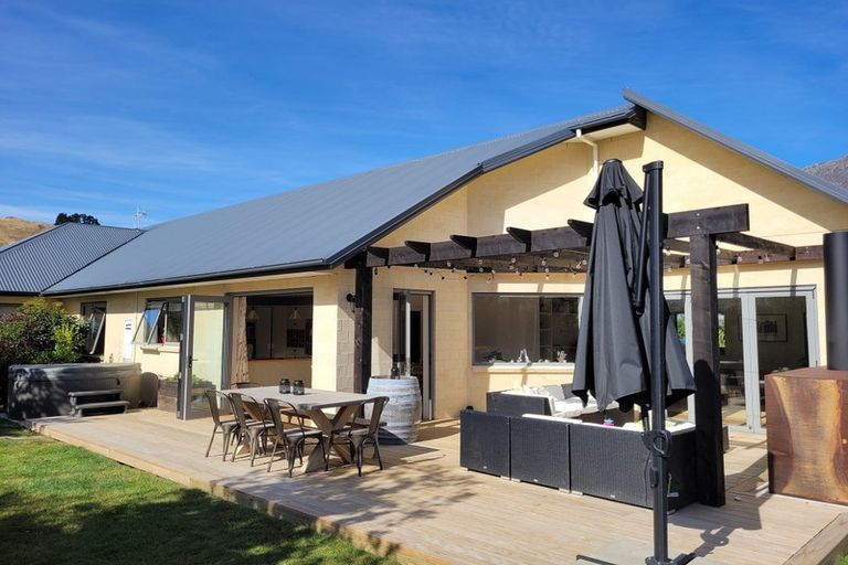 Photo of property in 56 Erskine Street, Lake Hayes, Queenstown, 9304