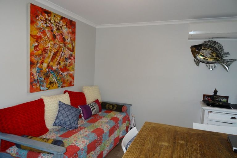 Photo of property in 16 Foxham Terrace, Churton Park, Wellington, 6037