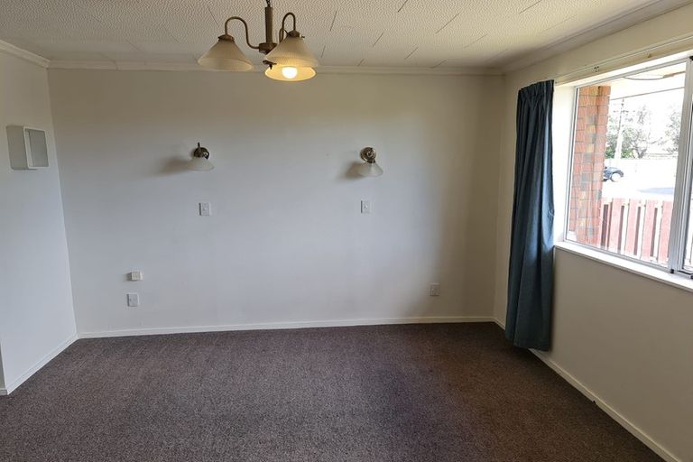 Photo of property in 1 Matai Street, Waikanae, 5036