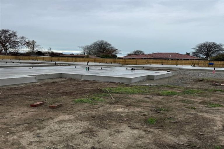 Photo of property in 3/25 Winters Road, Redwood, Christchurch, 8051