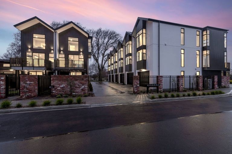 Photo of property in 4/30 Amuri Park Lane, Christchurch Central, Christchurch, 8013