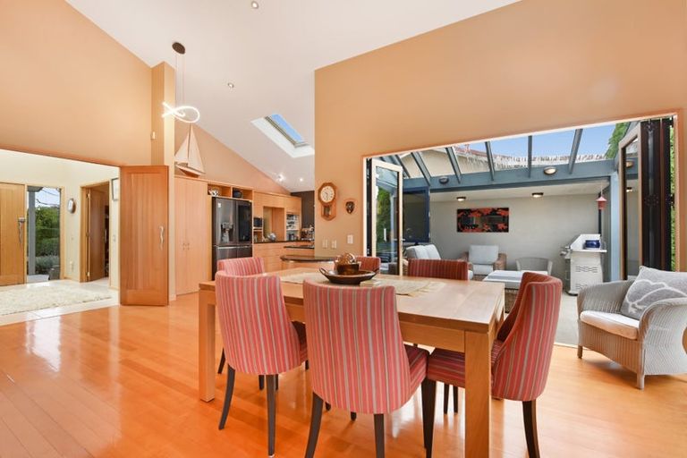 Photo of property in 18 Iwa Street, Mapua, 7005