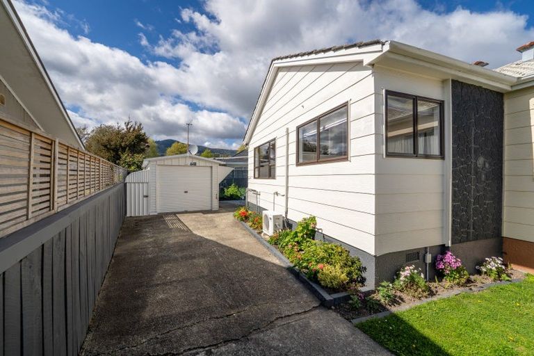 Photo of property in 2/64 Fergusson Street, Stoke, Nelson, 7011