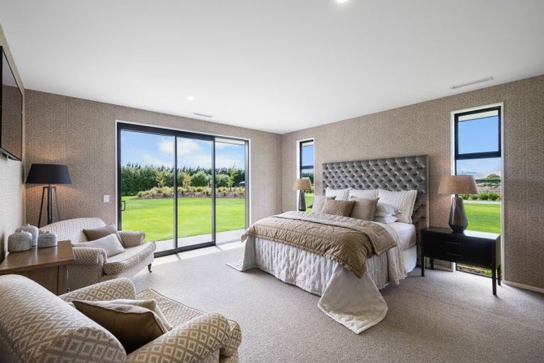 Photo of property in 21 Classiebawn Lane, Prebbleton, 7676