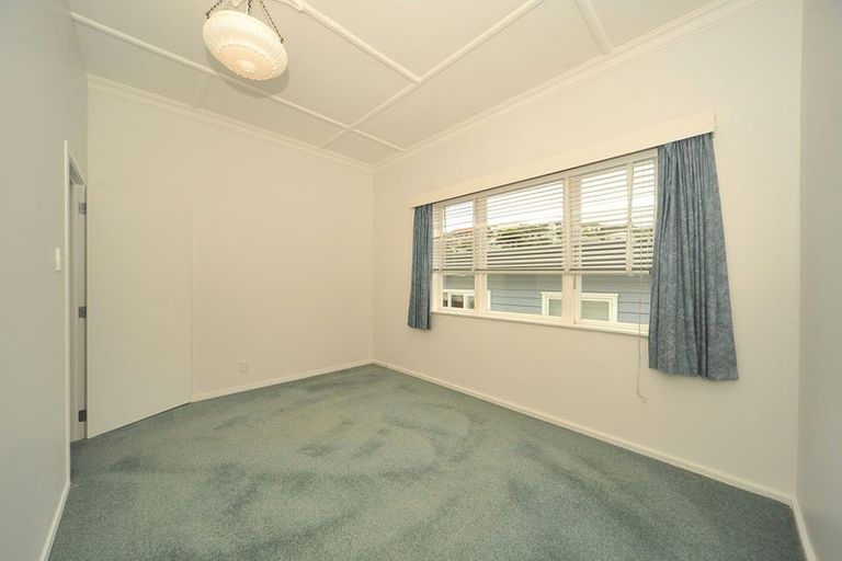 Photo of property in 12 Fernhill Terrace, Wadestown, Wellington, 6012