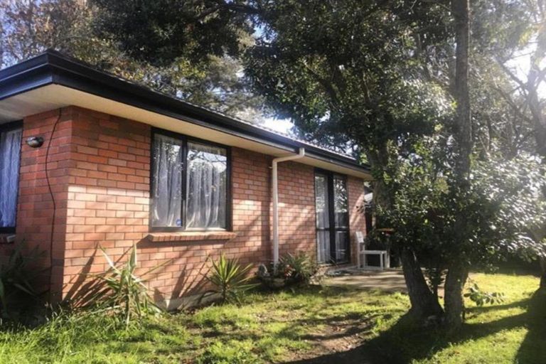 Photo of property in 33 Gray Avenue, Mangere East, Auckland, 2024