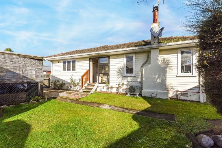 Photo of property in 1/50 Parkers Road, Tahunanui, Nelson, 7011