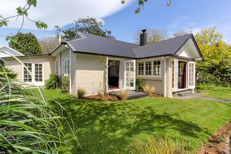 Photo of property in 190 Rata Street, Inglewood, 4330