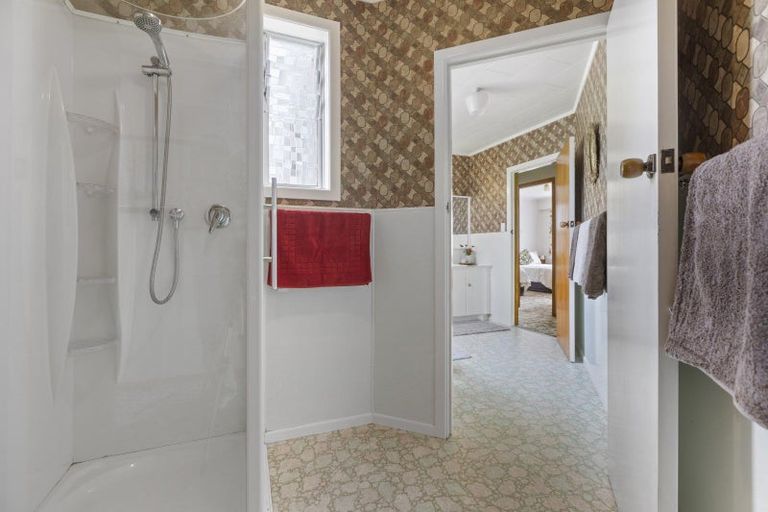 Photo of property in 9 Severn Place, Spotswood, New Plymouth, 4310