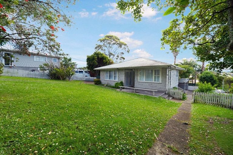 Photo of property in 93 Rosier Road, Glen Eden, Auckland, 0602