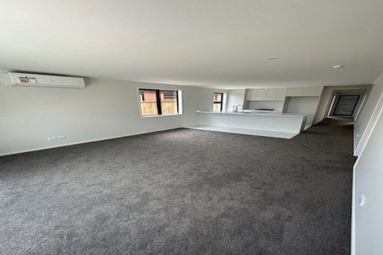 Photo of property in 41 Rorotu Avenue, Karaka, Papakura, 2113