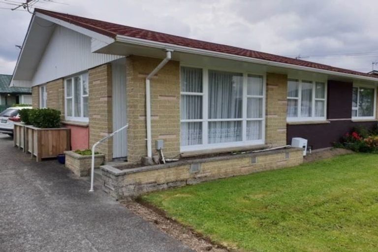 Photo of property in 1/6 Hay Street, Ebdentown, Upper Hutt, 5018