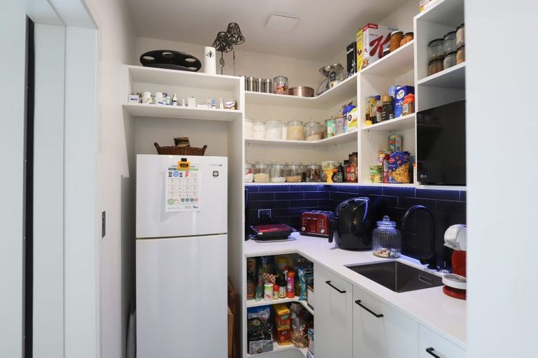 Photo of property in 13 Tari Road, Pukeatua, 3880