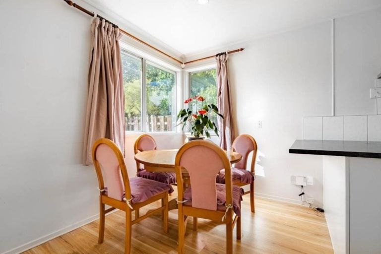 Photo of property in 5 Terra Nova Street, Glen Eden, Auckland, 0602