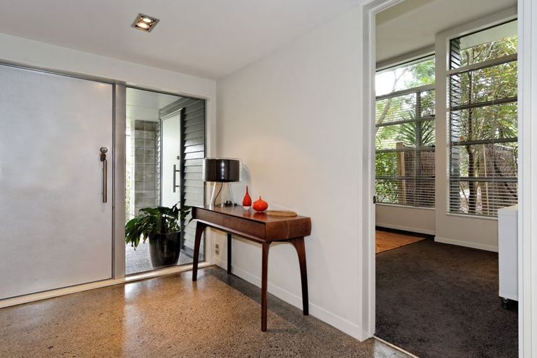 Photo of property in 20c Konini Road, Titirangi, Auckland, 0604