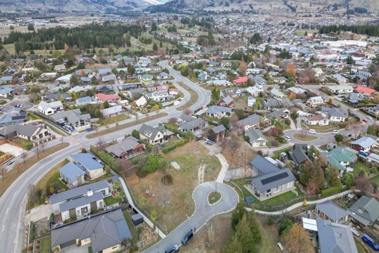 Photo of property in 7 Greenwood Lane, Wanaka, 9305