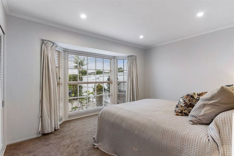 Photo of property in 1/9 Stanley Avenue, Milford, Auckland, 0620