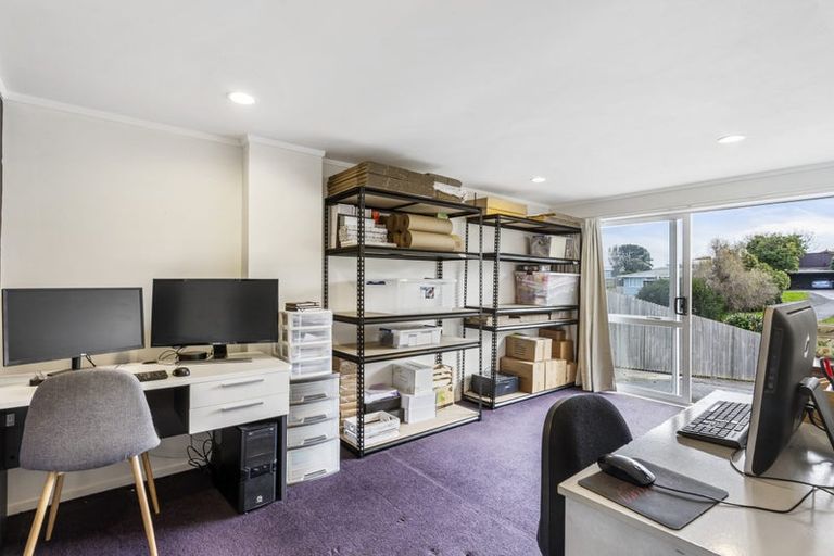 Photo of property in 46 Cardiff Road, Pakuranga, Auckland, 2010