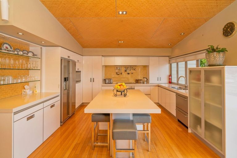 Photo of property in 8 Hei Esplanade, Whitianga, 3510